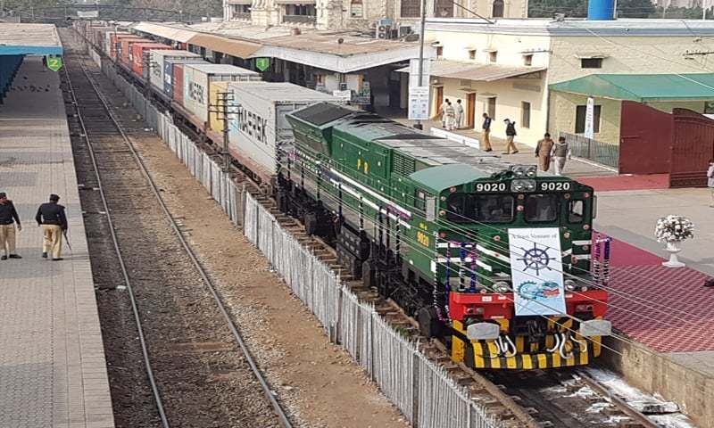 قطار باری ایران پاکستان از حرکت باز ایستاد